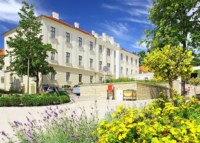 Anna Grand Hotel